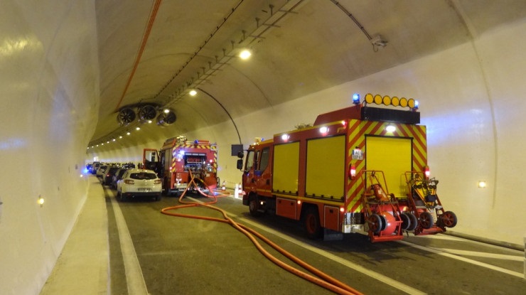 Risks in tunnels are mainly associated with fires