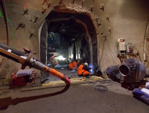 Galerie de secours - côté tunnel